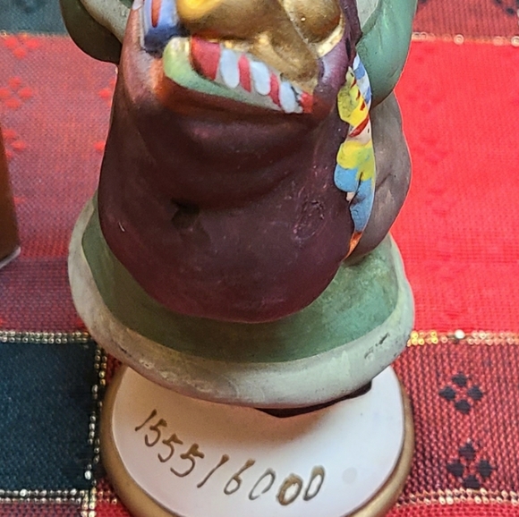 Limited Edition Christmas Ornament of Santa - Picture 4 of 7